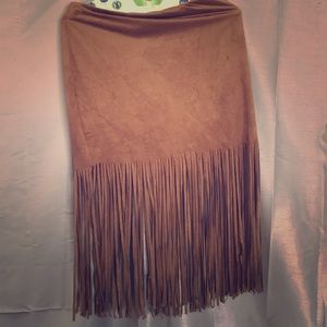 Super cute trendy skirt